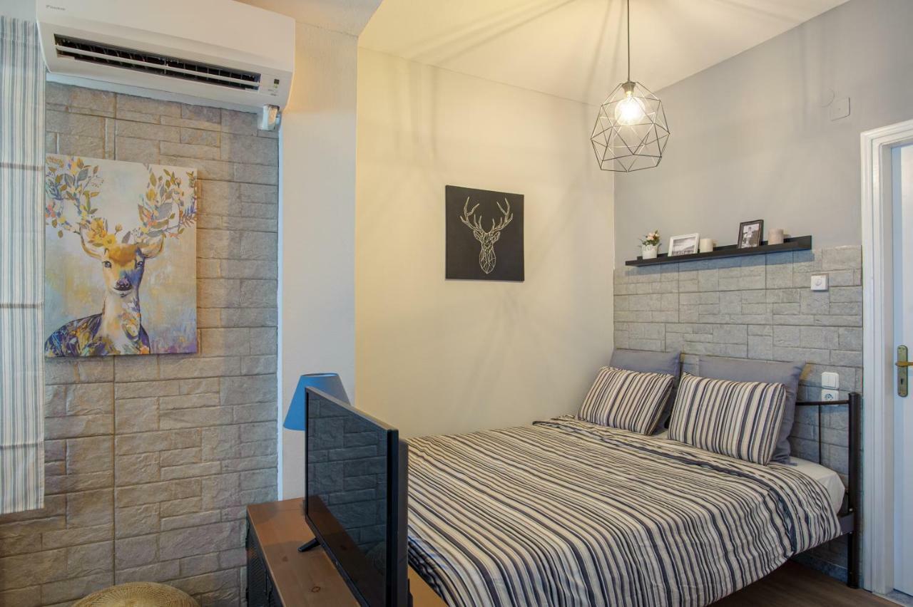 La Casa - Traditionally Elegant Apt 38M2 W Prk Grd 이오아니아 외부 사진